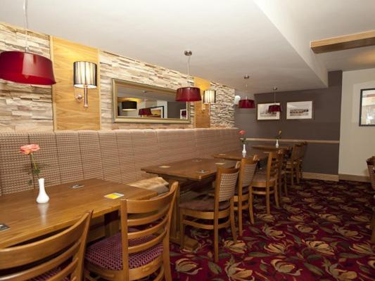 The Fountain Inn Hendy Ngoại thất bức ảnh