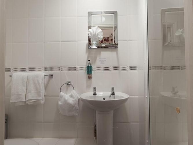 The Fountain Inn Hendy Phòng bức ảnh