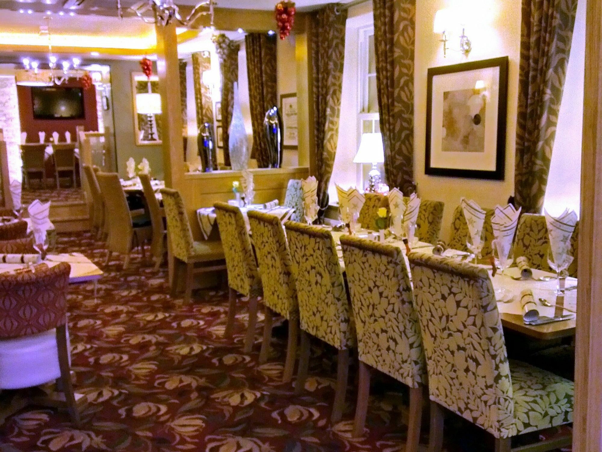 The Fountain Inn Hendy Ngoại thất bức ảnh